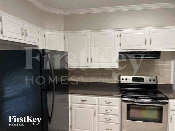 4th image of 441 Pinellas St