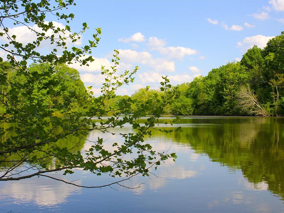 1st image of 304 Cedar Hollow Ct Lot 8