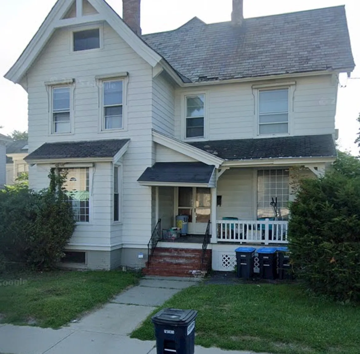 2 bed, 900 sqft, $1,600 — Photo 1