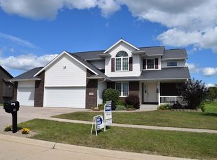 620 13th Ave SW, Mount Vernon, IA 52314