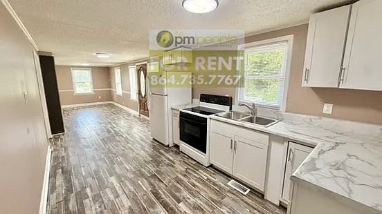 2 bed, 990 sqft, $1,400 — Photo 2