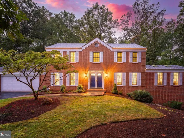 10809 Dayflower Ct, Reston, VA 20191