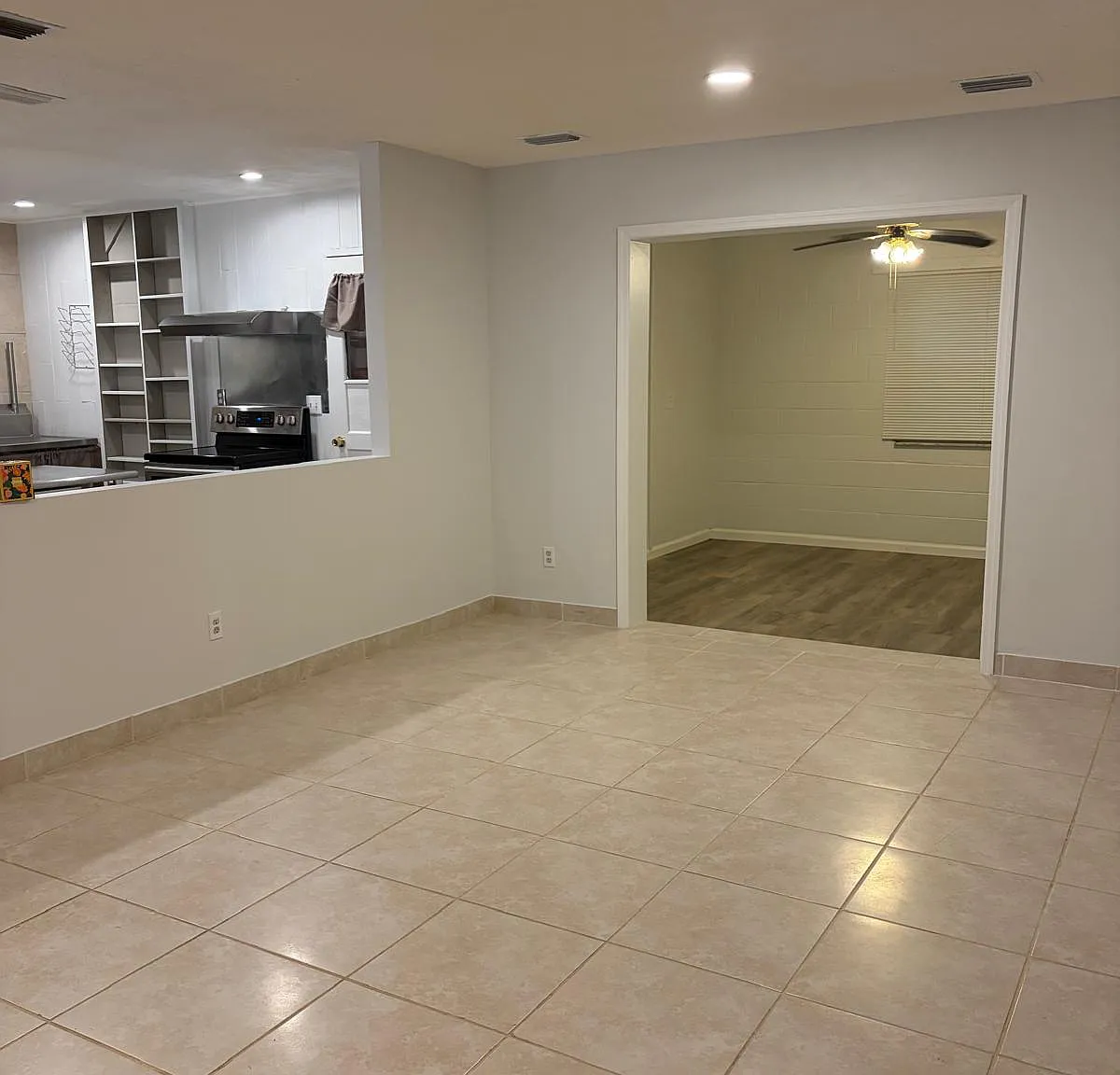 3 bed, 1800 sqft, $1,900 — Photo 4