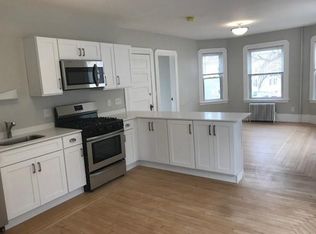 27 North St APT 3, Salem, MA 01970