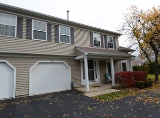 213 Teak Ln, Streamwood, IL