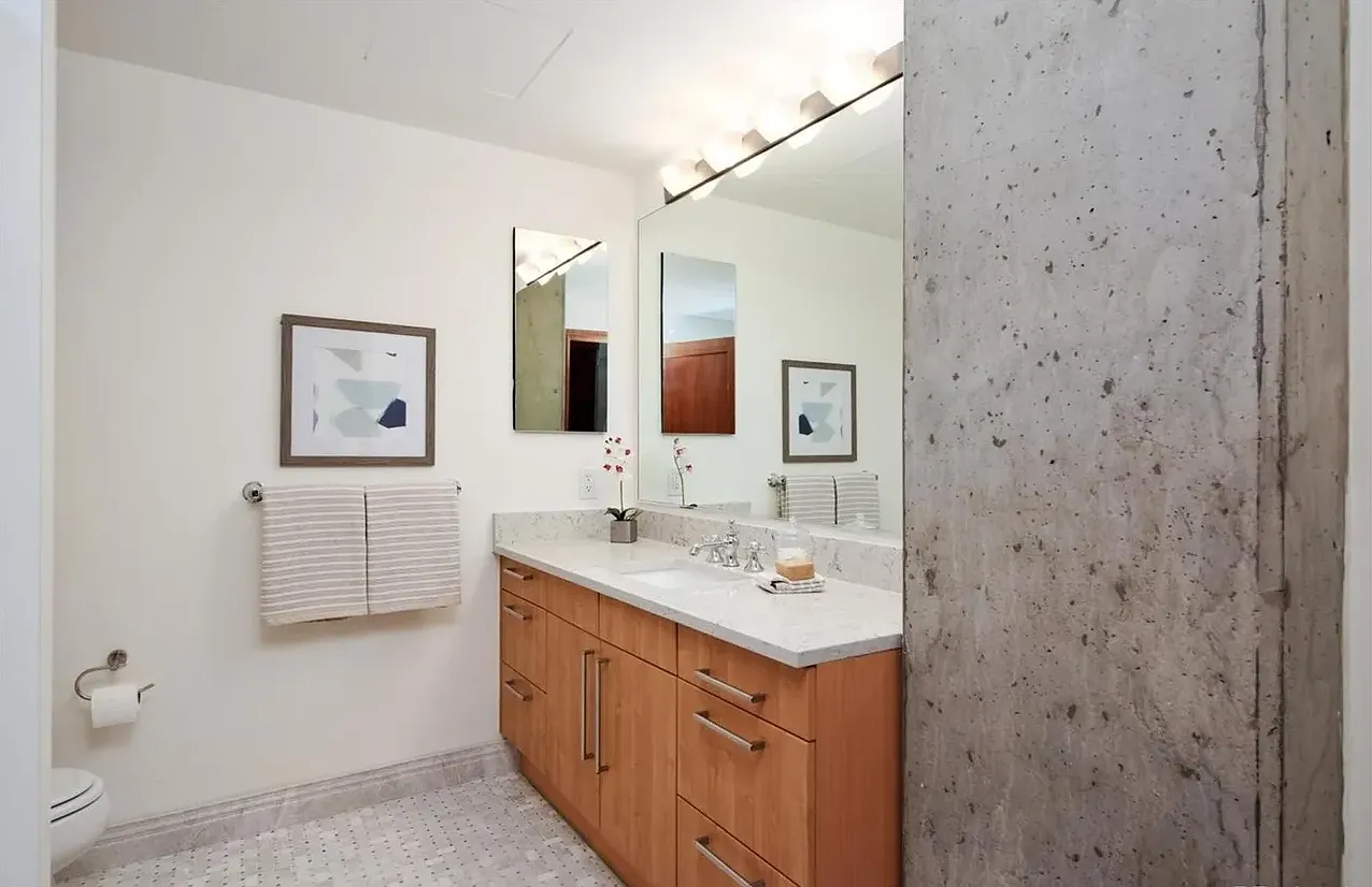 1 bed, 775 sqft, $2,100 — Photo 2