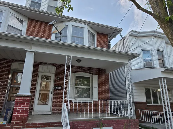 325 W Spring St, Frackville, PA 17931