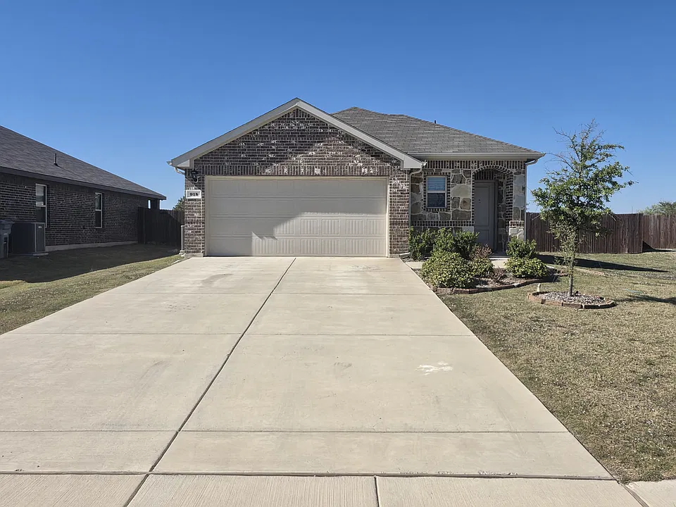 915 Presleigh Dr