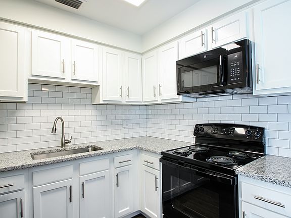 2nd image of 1436 Berrier St Unit 3