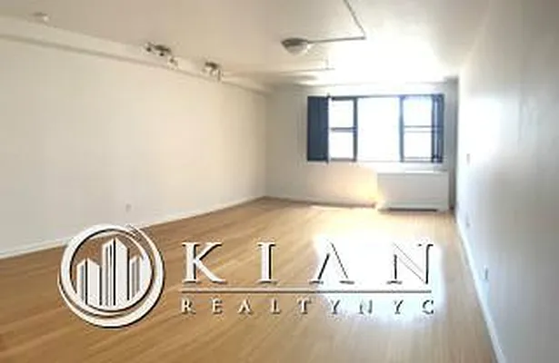 Rented by Kian Realty | media 13