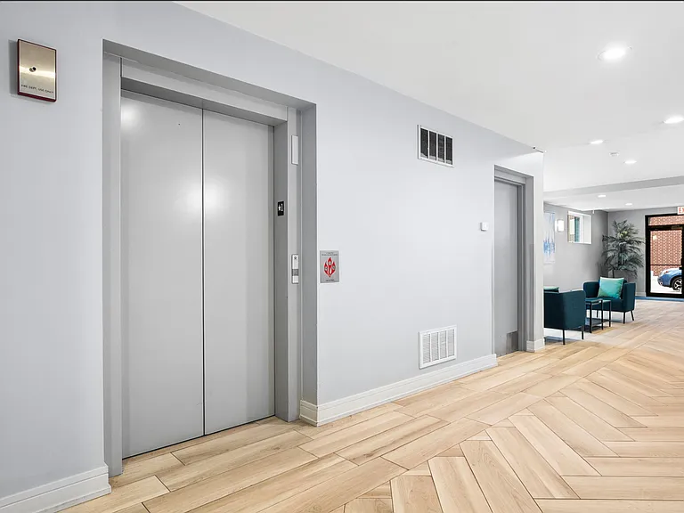 655 N Morgan St #202 — Photo 11