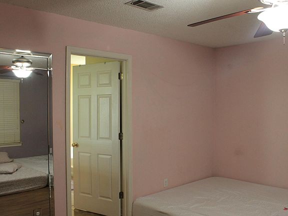 5th image of 1386 Mazurek Blvd
