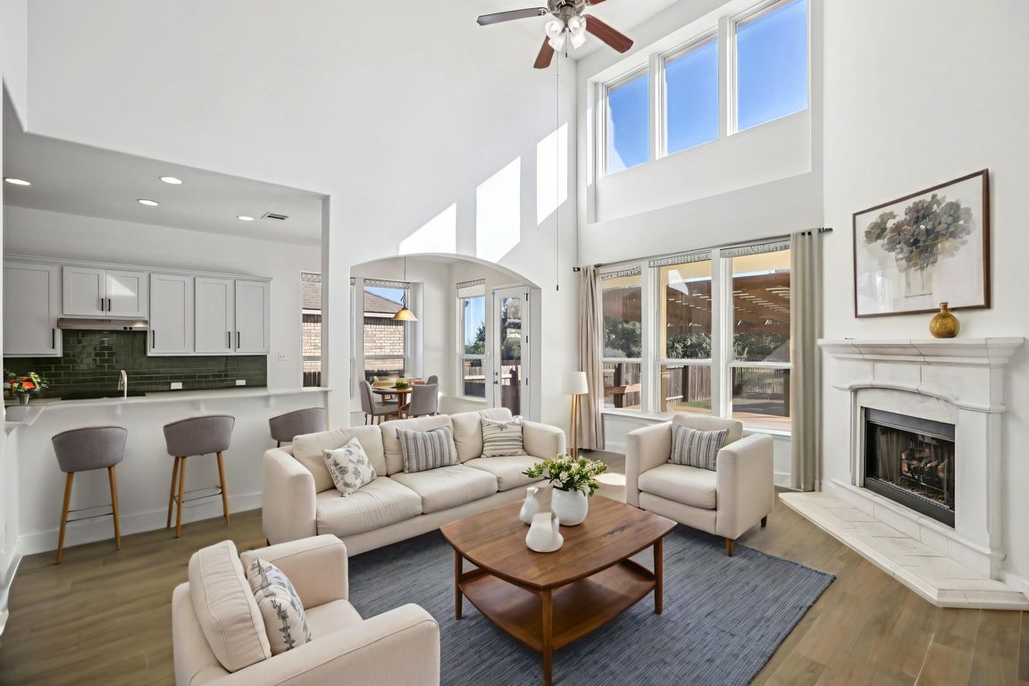 next background image