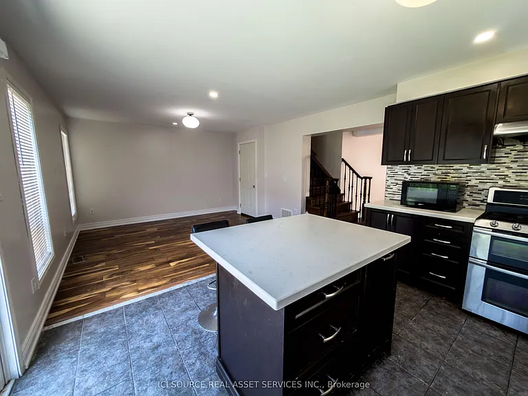1573 Evans Ter — Photo 19