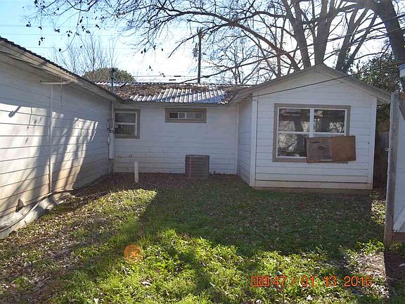 2nd image of 600 Pecan Valley Dr