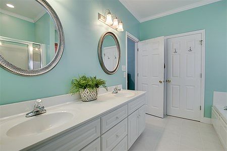 Master Bath 1