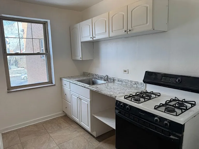 5506 Fifth Avenue — Photo 117
