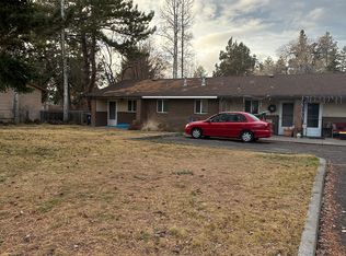 443 SE Edgewater Ln, Bend, OR 97702