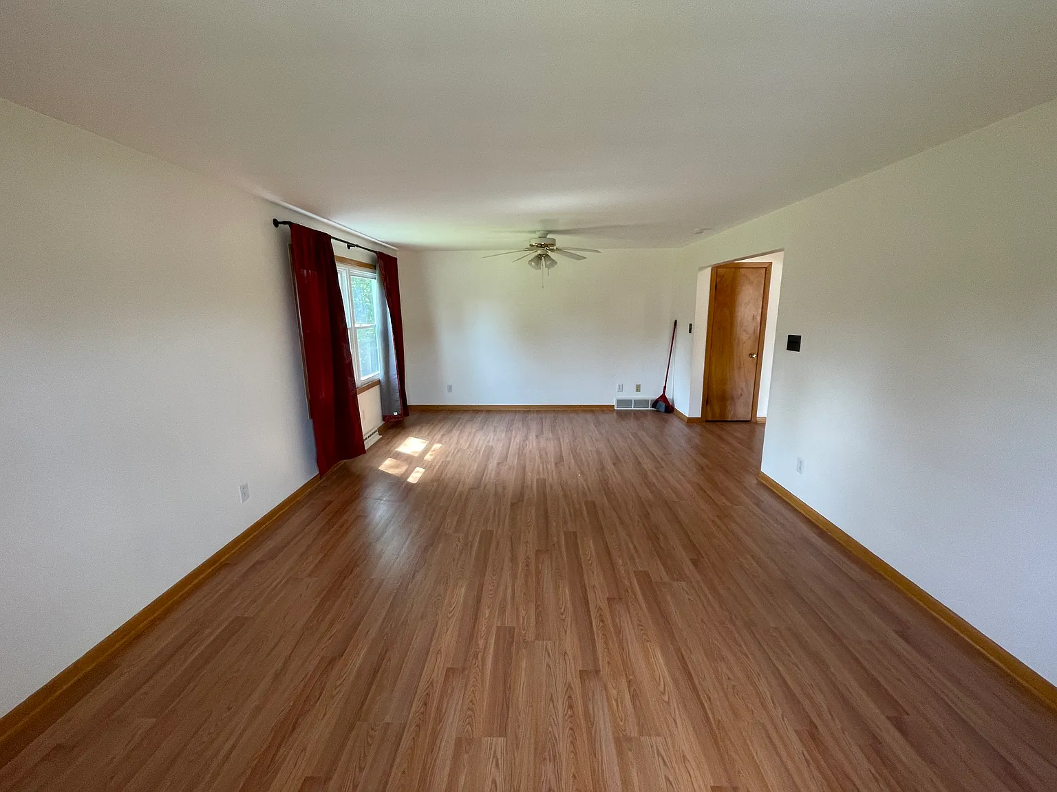 2 bed, $900 — Photo 1