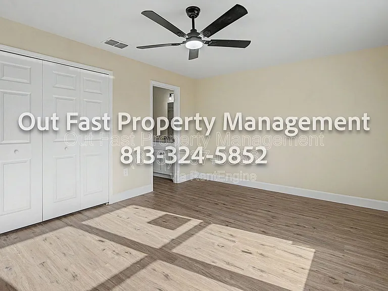 1803 Venus St — Photo 15