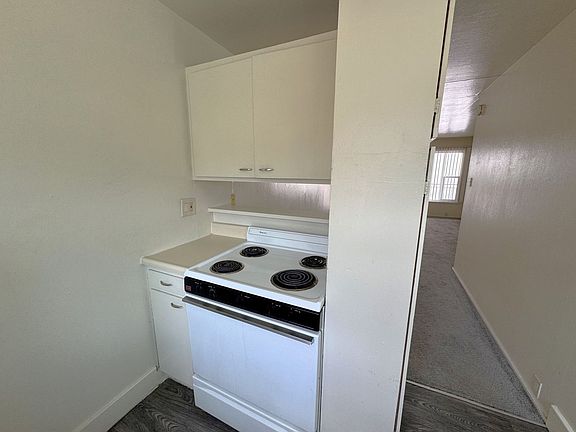 5th image of 2420 Dwight Way #8