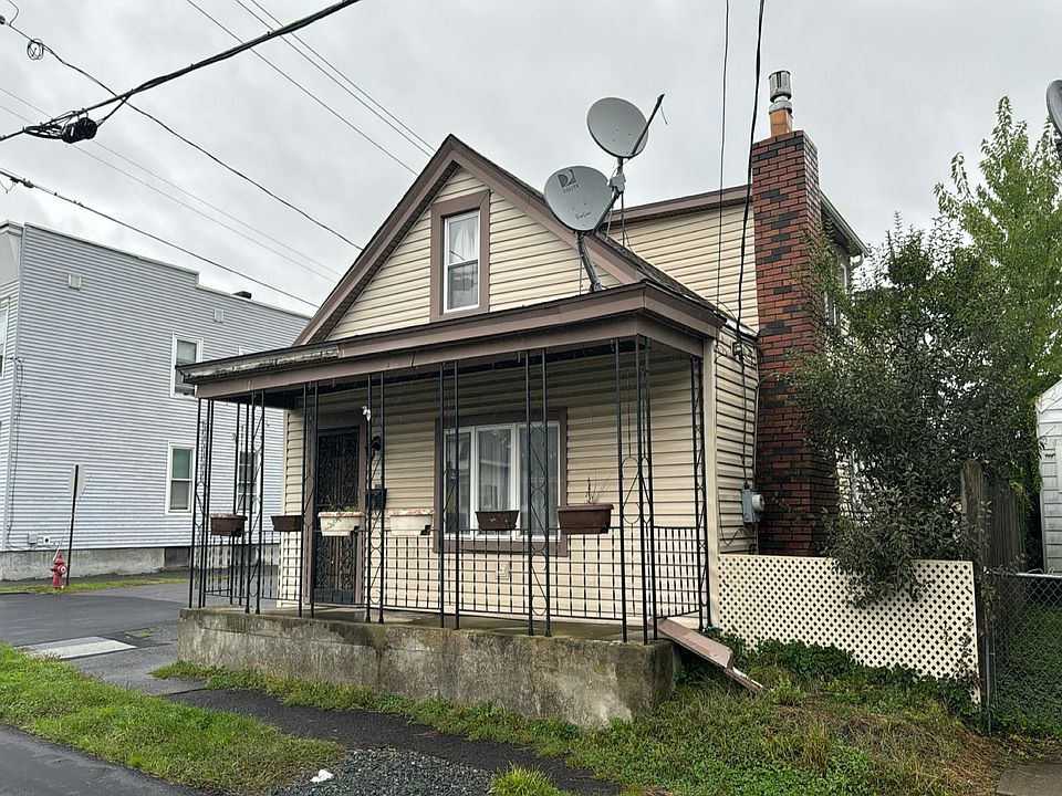 2nd image of 1822 8th Ave