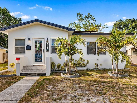 3rd image of 218 SW 7th Street