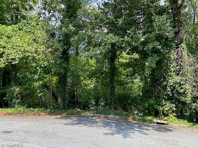 2nd image of 1508 Overbrook Ct