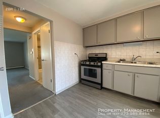 12648 California Ave APT B, Blue Island, IL 60406