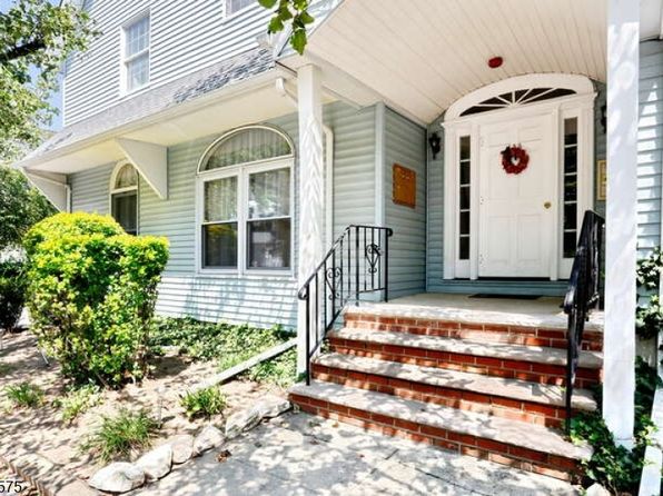 133 Center St