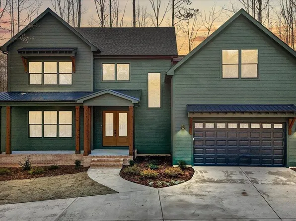 4 Foxglove Lane, Whispering Pines, NC 28327