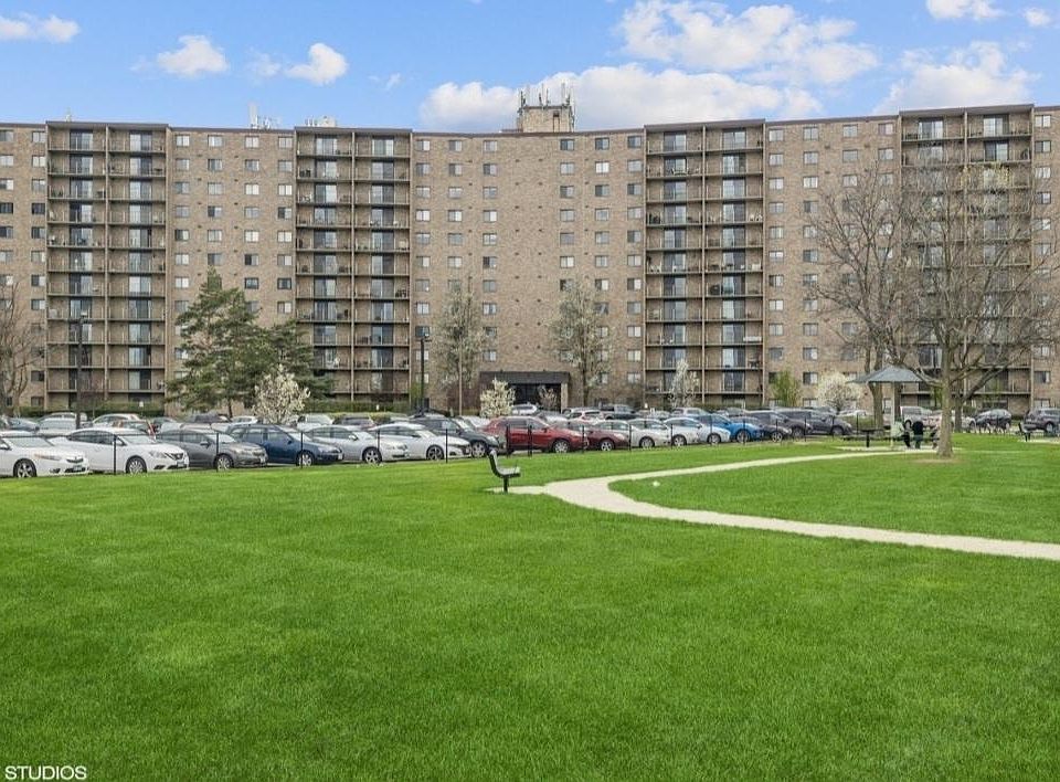 1st image of 6430 Americana Dr #611