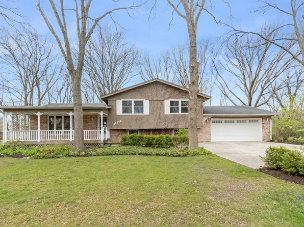 22246 S Galahad Dr, Joliet, IL 60404