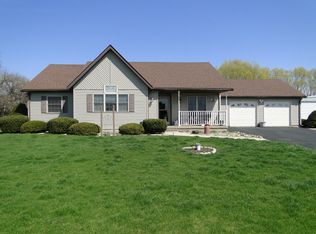 1480 Airport Rd, Morris, IL 60450