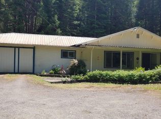 472 Starbuck Ln, Myrtle Creek, OR 97457