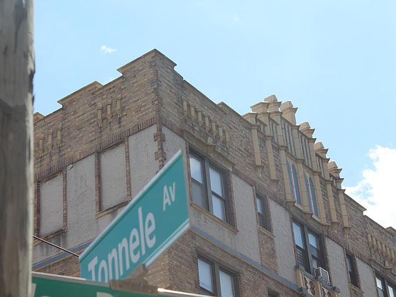 3rd image of 6 Tonnele Ave #101QQQQ