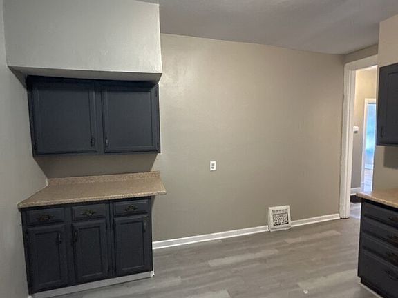 4th image of 953 Catalpa St #1