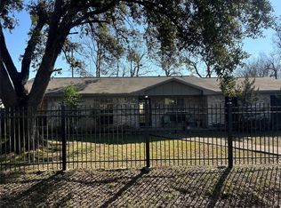 1085 Saint Clair St, Houston, TX 77088