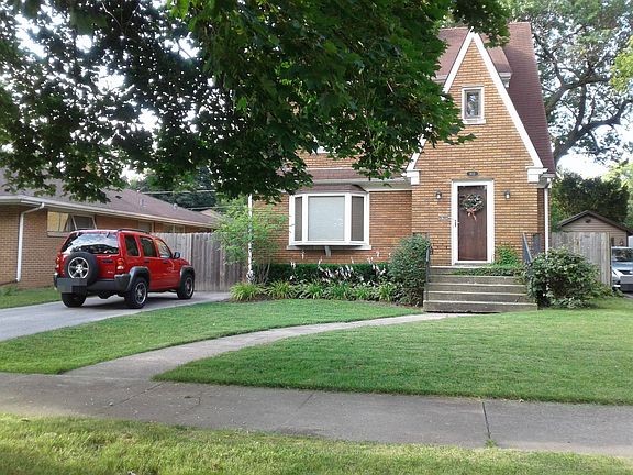 2nd image of 805 W Keith Ave