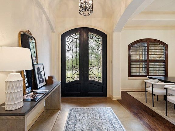 4th image of 100 Portafino Ln