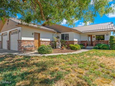 360 Orchardvale Rd, Zillah, WA, 98953