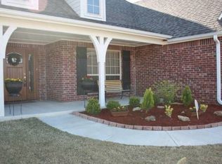 1204 Larkspur Dr, Bartlesville, OK 74006