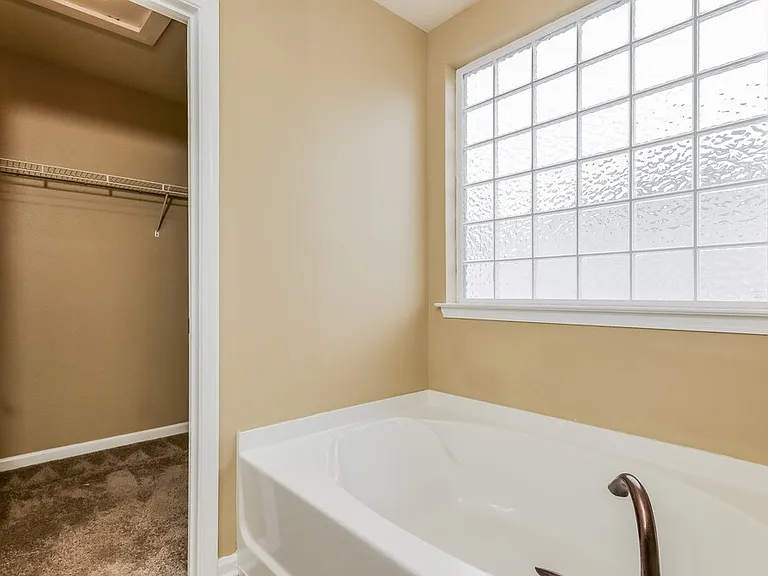 4988 Old Towne Village Cir — Photo 12