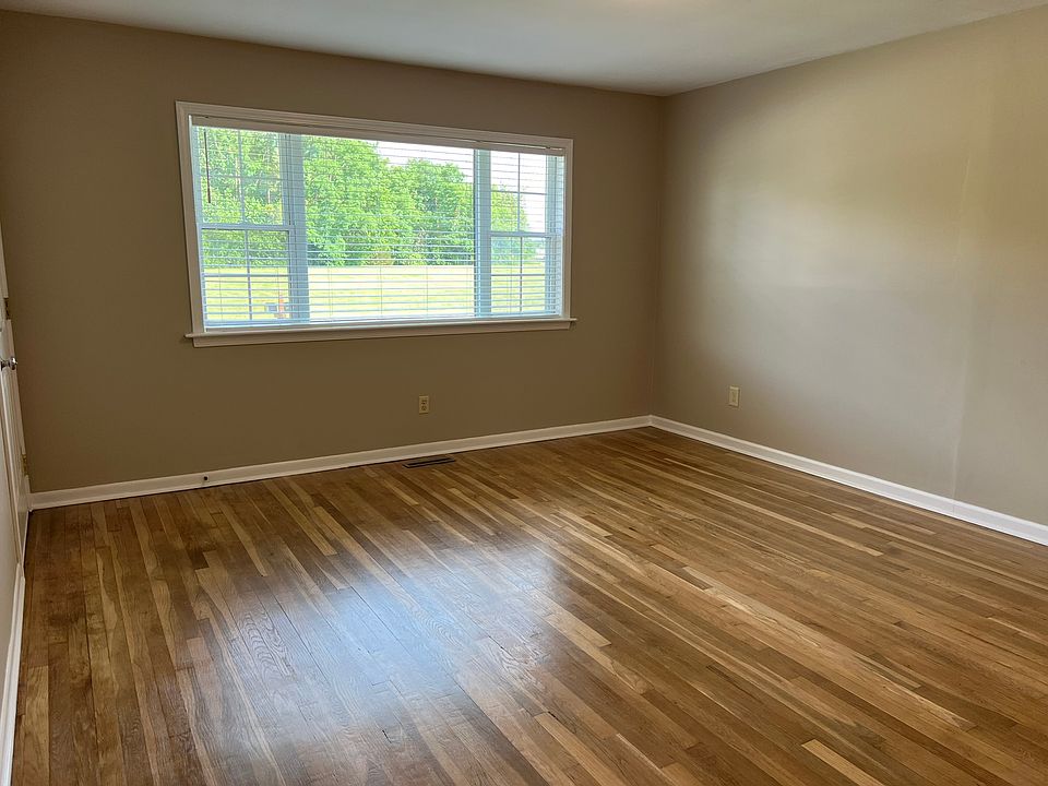 Livingroom - newly finished hardwood floors
