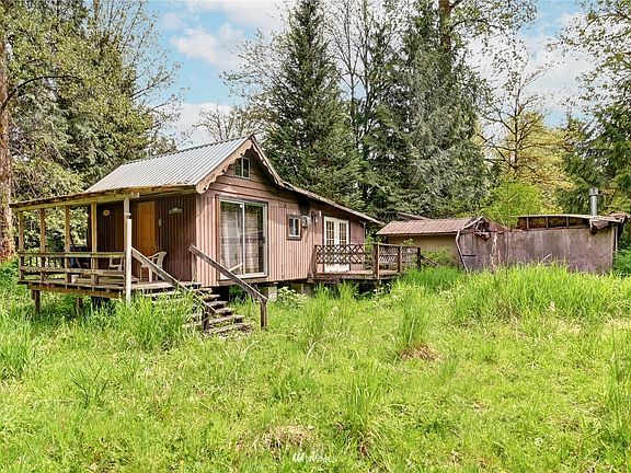 5th image of 410 Paradise Ln