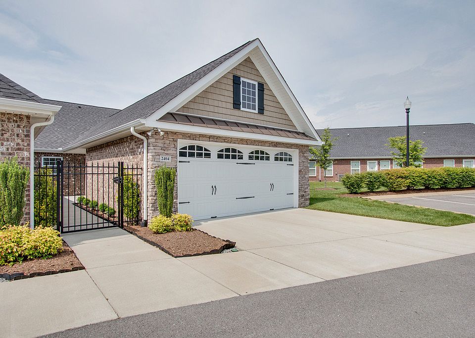 1st image of 395 Devon Chase Hl Unit 2404