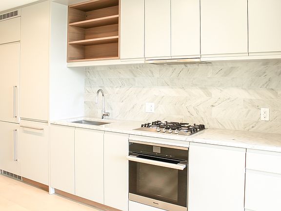 5th image of 550 Vanderbilt Ave APT 409