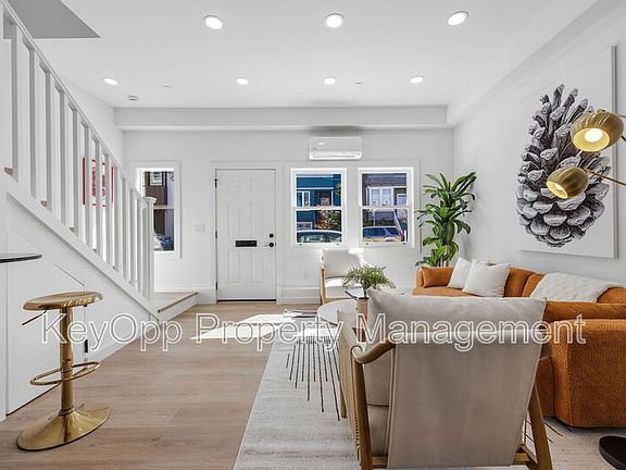 5th image of 2730 23rd St #C