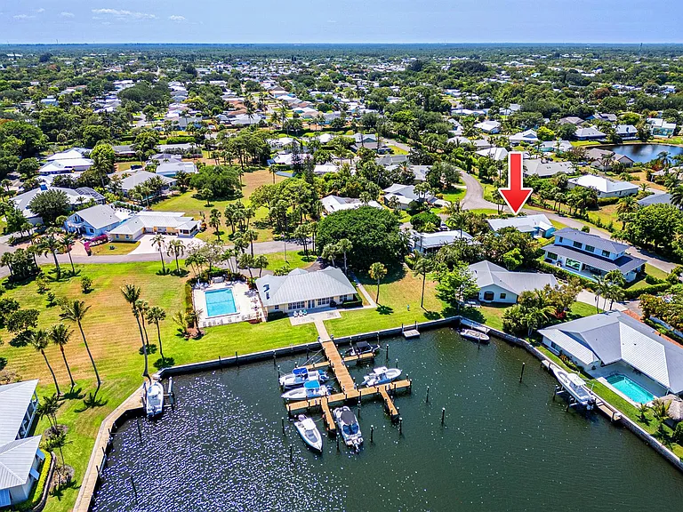 9165 SE Yacht Club Cir — Photo 30