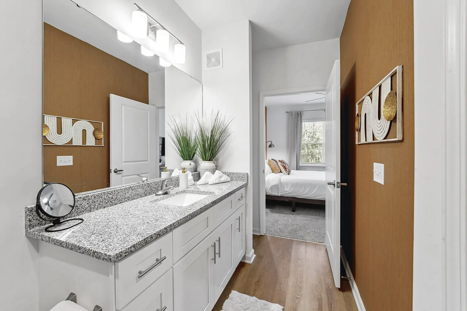 1 bed, 1.0 bath, $3,204 — Photo 3